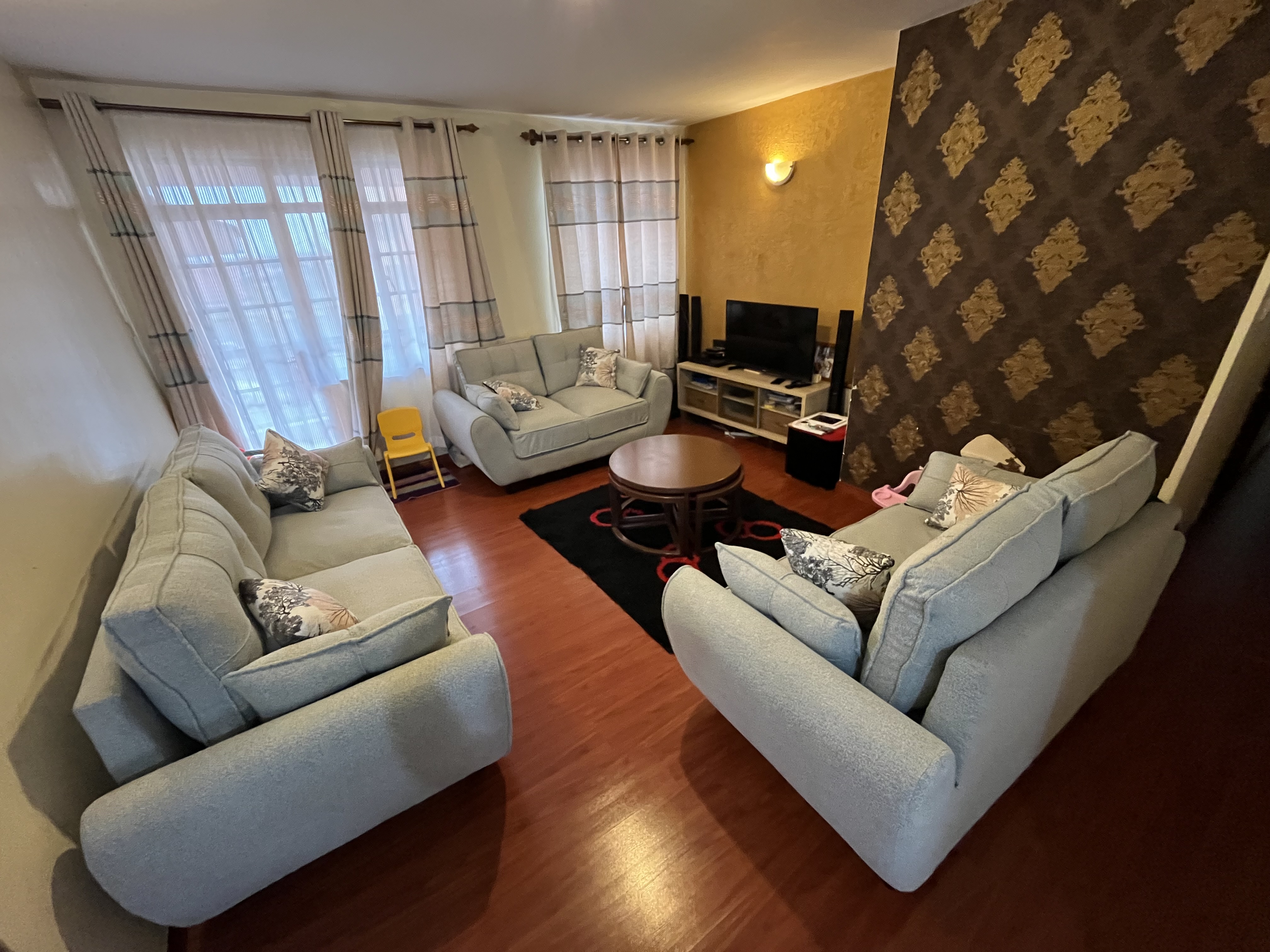 Seven seater butterfly seat (3,2,2)