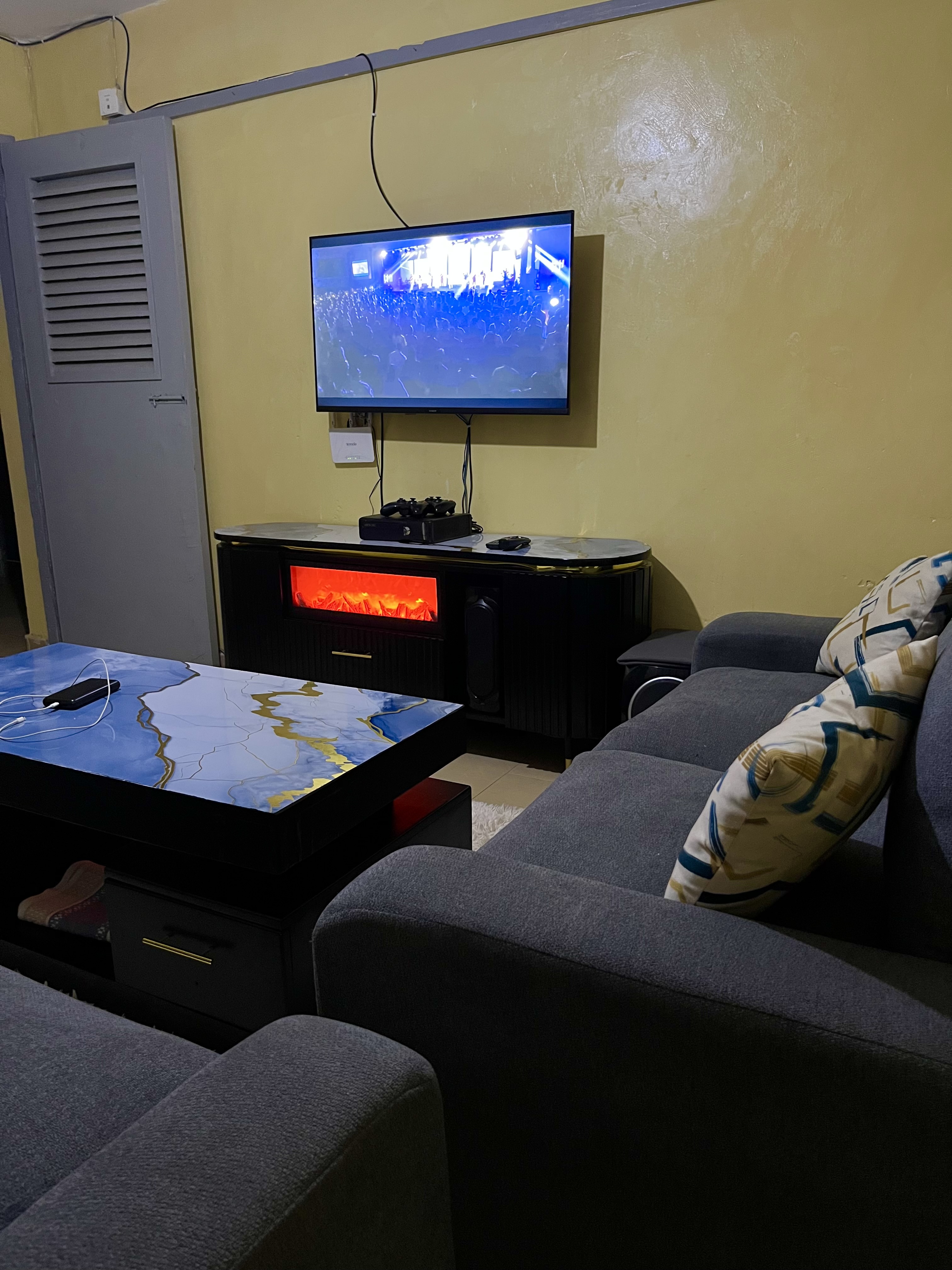 Matching Tv stand and a table modern set