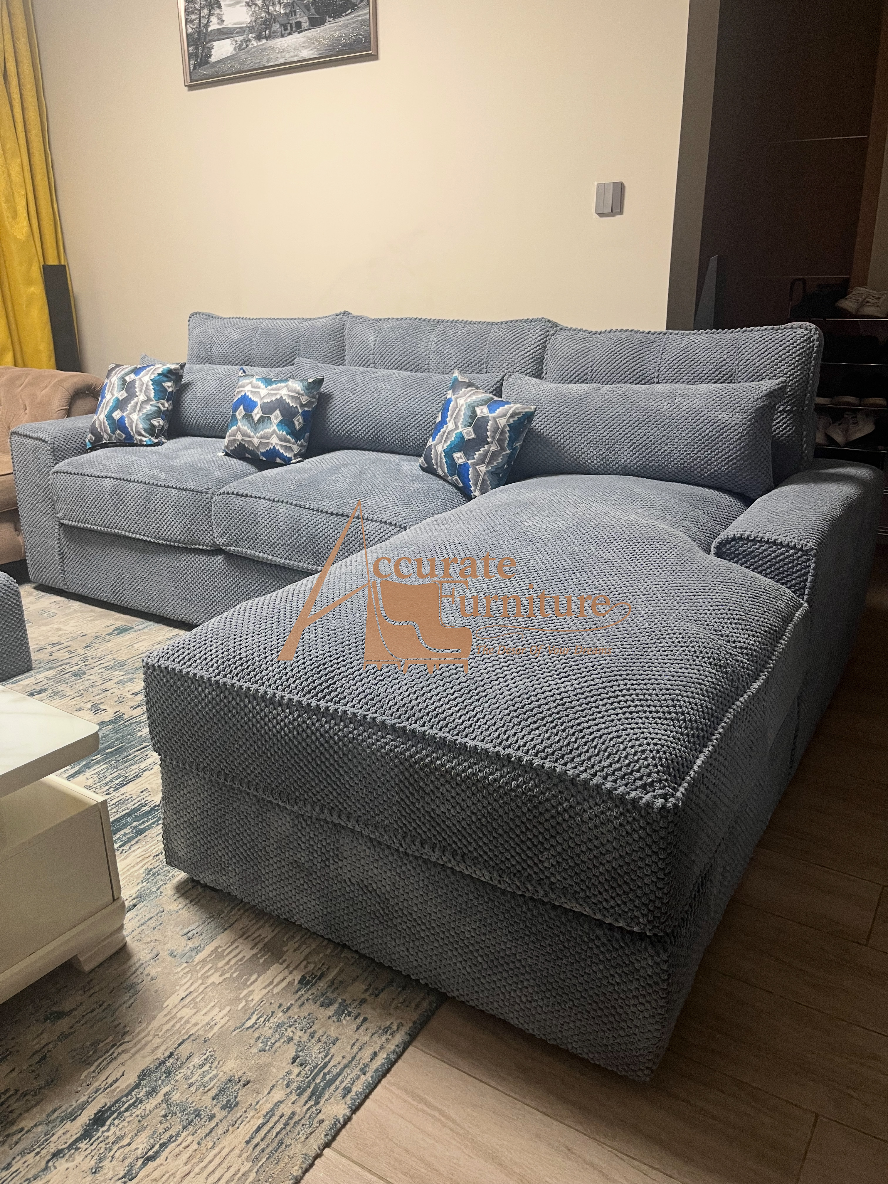 6 seater sectional side arm design with sausage pillows 