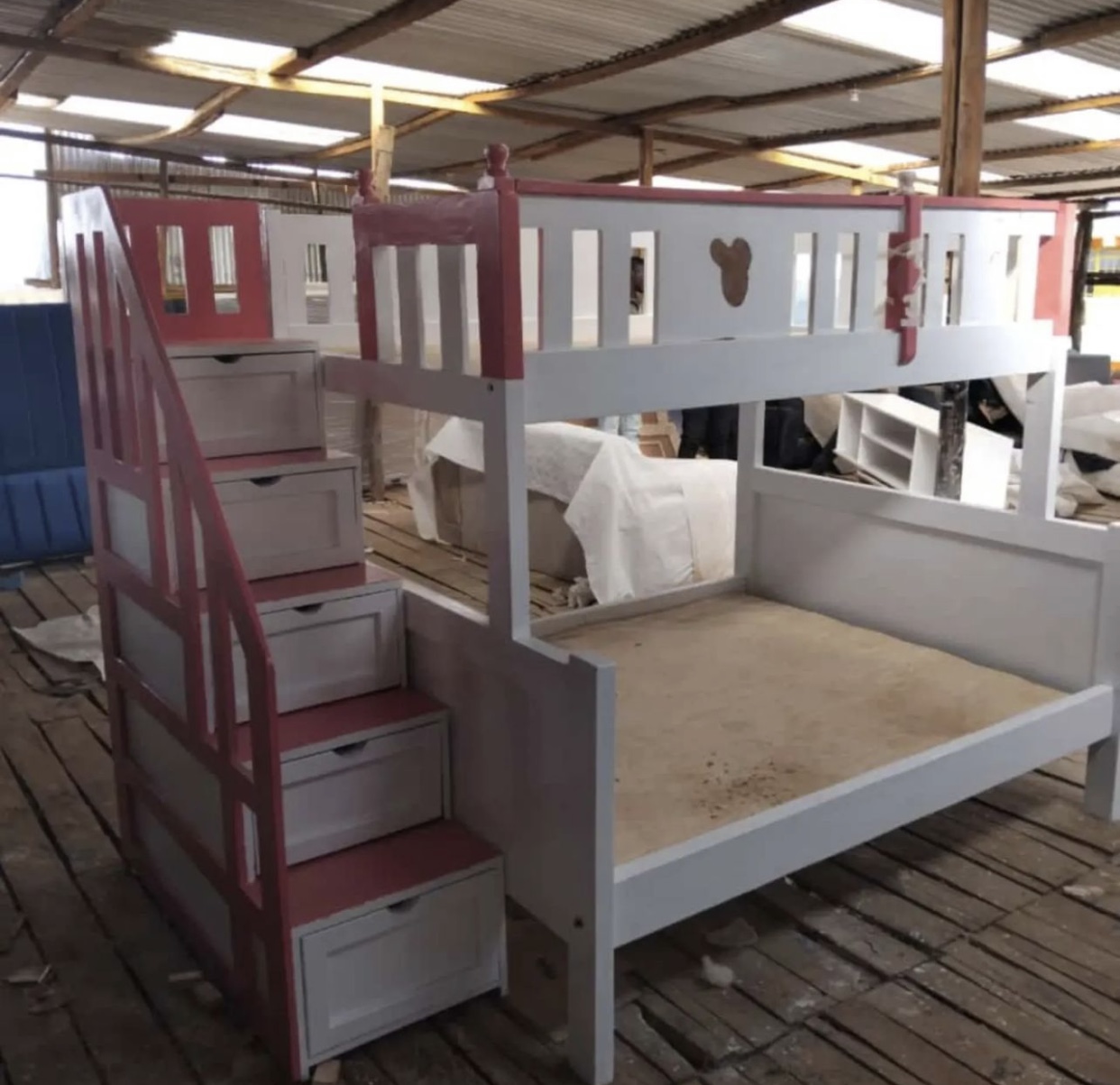 5*6 by 3.5*6 double decker Five with five drawers ladder