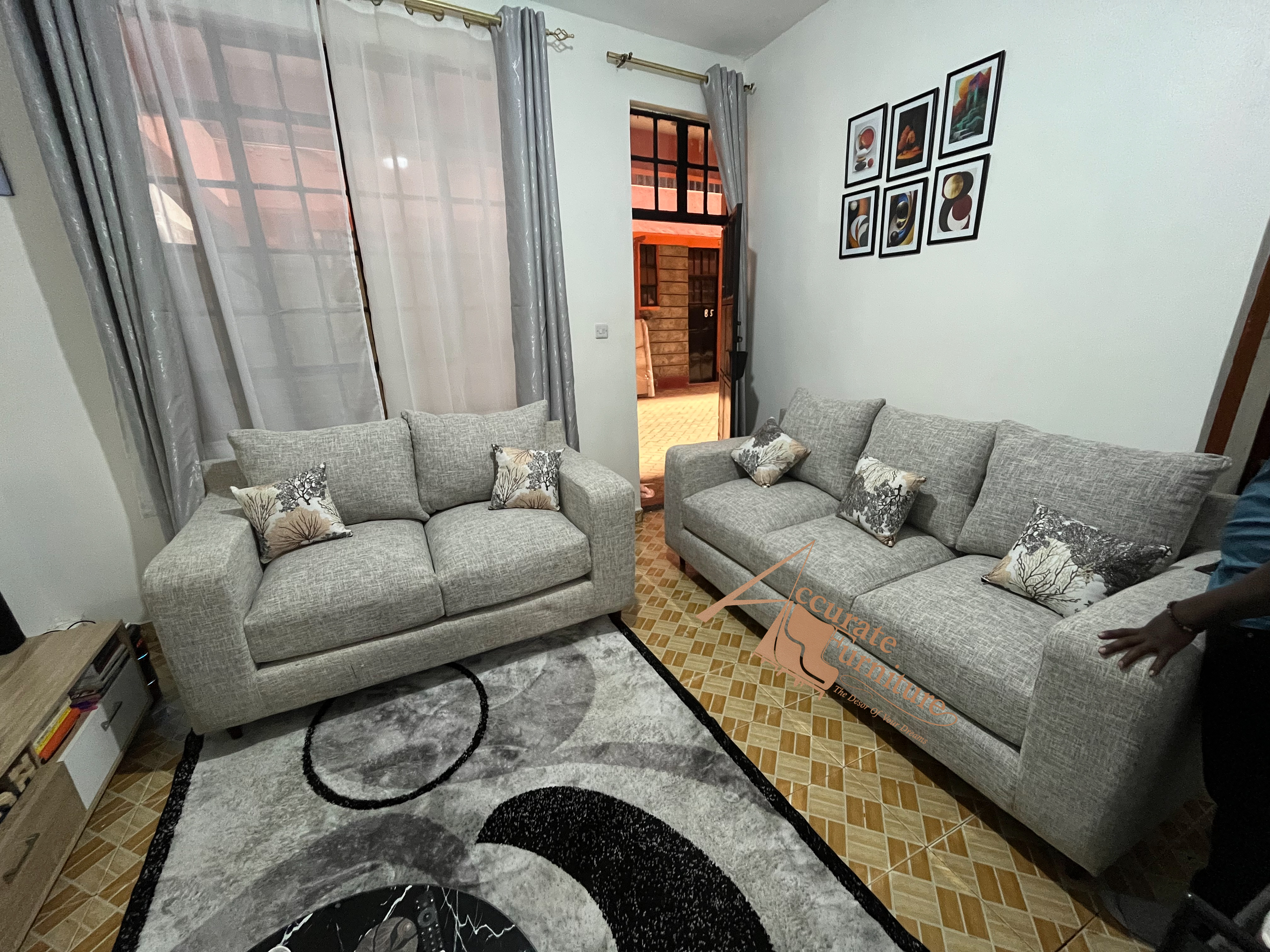 Five seater box arm seat design 